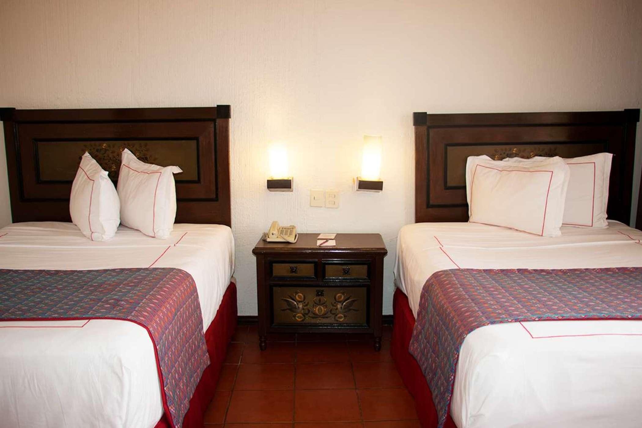 Hotel Fenix Guadalajara Exterior photo